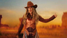 Lainey Wilson 'Somewhere Over Laredo' music video