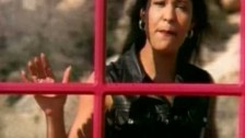 Selena 'Amor Prohibido' music video