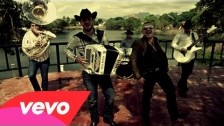 Calibre 50 'Qué Tiene De Malo' music video