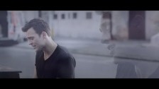 Cheyenne Jackson 'Don't Look At Me' music video