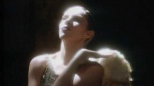 Annie Lennox 'Keep Young and Beautiful' music video