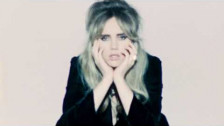 Suki Waterhouse 'Coolest Place in the World' music video