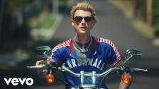 Machine Gun Kelly 'outlaw overture' music video