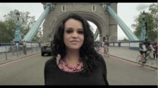 Tulipa Ruiz 'É' music video