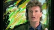 Steve Winwood 'Valerie ('87 Remix)' music video