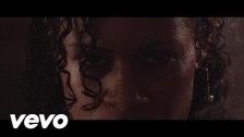 AlunaGeorge 'My Blood' music video