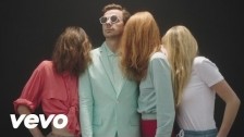 Martin Solveig 'Do It Right' music video