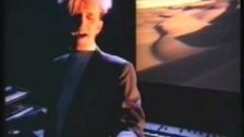 Howard Jones 'Hide & Seek' music video