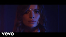 Molly Moore 'No Stress' music video