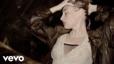 Samantha Urbani 'Go Deeper' music video
