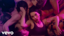 St. Vincent 'Fast Slow Disco' music video