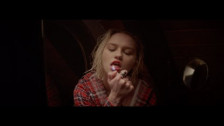 Carlie Hanson 'Numb' music video