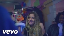 Sophie Beem 'Skyline' music video