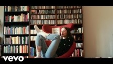Sigrid 'Plot Twist' music video