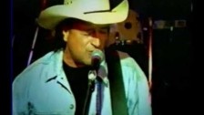 Mark Chesnutt 'Fallin' Never Felt So Good' music video