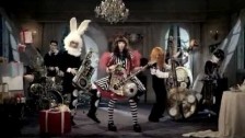 Kyary Pamyu Pamyu 'Fashion Monster' music video