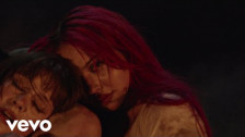 ADÉLA 'Red Bottoms' music video