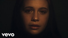 Bea Miller 'Self Crucify' music video