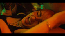 Maisi and the Disco 'Madonna' music video