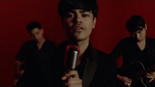 El Padrinito Toys 'La 35 Fox' music video