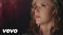 Kristen Kelly 'He Loves To Make Me Cry' music video