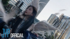 NMIXX 'Blue Valentine' music video