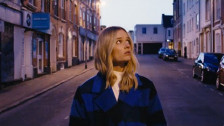 Florrie 'Kissing in the Cold' music video