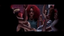 Ravyn Lenae 'Free Room' music video