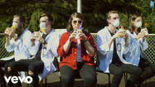 Alex Lahey 'Don't Be so Hard on Yourself' music video