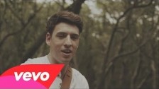 Taylor Henderson 'Borrow My Heart' music video