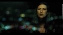 Laura Pausini 'Tra Te E Il Mare' Music Video
