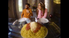 LØLØ 'pretty little wreck' music video