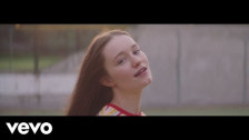 Sigrid 'High Five' music video