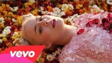 Maja Francis 'Last Days Of Dancing' music video