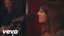 Samantha Jade 'What You've Done To Me (Acoustic)' music video