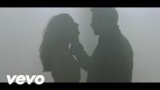 Alejandro Sanz 'Un Zombie A La Intemperie' music video