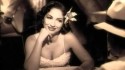 Gloria Estefan 'Con Los Anos Que Me Quedan' Music Video