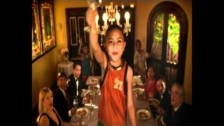 Calle 13 'Vamo' A Portarnos Mal' music video