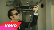 Marco Mengoni 'In un giorno qualunque' music video