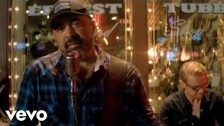Aaron Lewis 'That Aint Country' music video