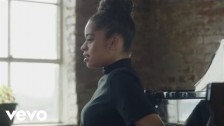 Ella Mai '10,000 Hours' music video