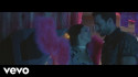 Liz Huett 'STFU & Hold Me' Music Video