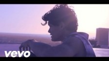 Brandyn Burnette 'I Wanna Be (Free)' music video