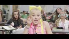 Jojo Siwa 'BOOMERANG' music video