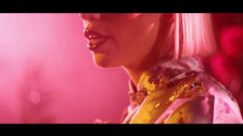 Ruby Grace 'Lipgloss' music video