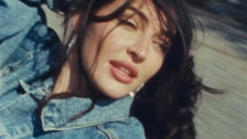 Cil 'hot shit' music video