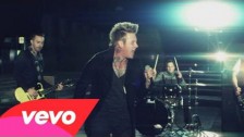 Papa Roach 'Leader Of The Broken Hearts' music video