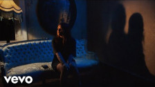Lauren Aquilina 'Best Friend' music video
