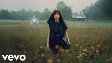 Elian Skye 'Just A Little Love' music video