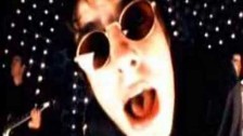 Oasis 'Supersonic' music video